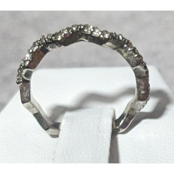 Elegant Glam Zigzag Rhinestone Silver Tone Ring Size 6 3/4 - Picture 2 of 10